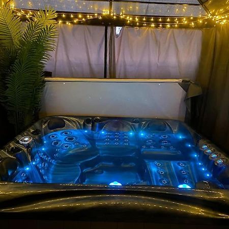 Appartement Secret Gem 1 Bed Garden Flat Private Luxury Hot Tub à Bornemouth Extérieur photo
