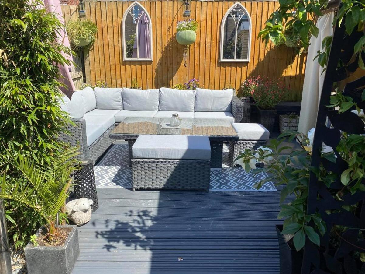 Appartement Secret Gem 1 Bed Garden Flat Private Luxury Hot Tub à Bornemouth Extérieur photo